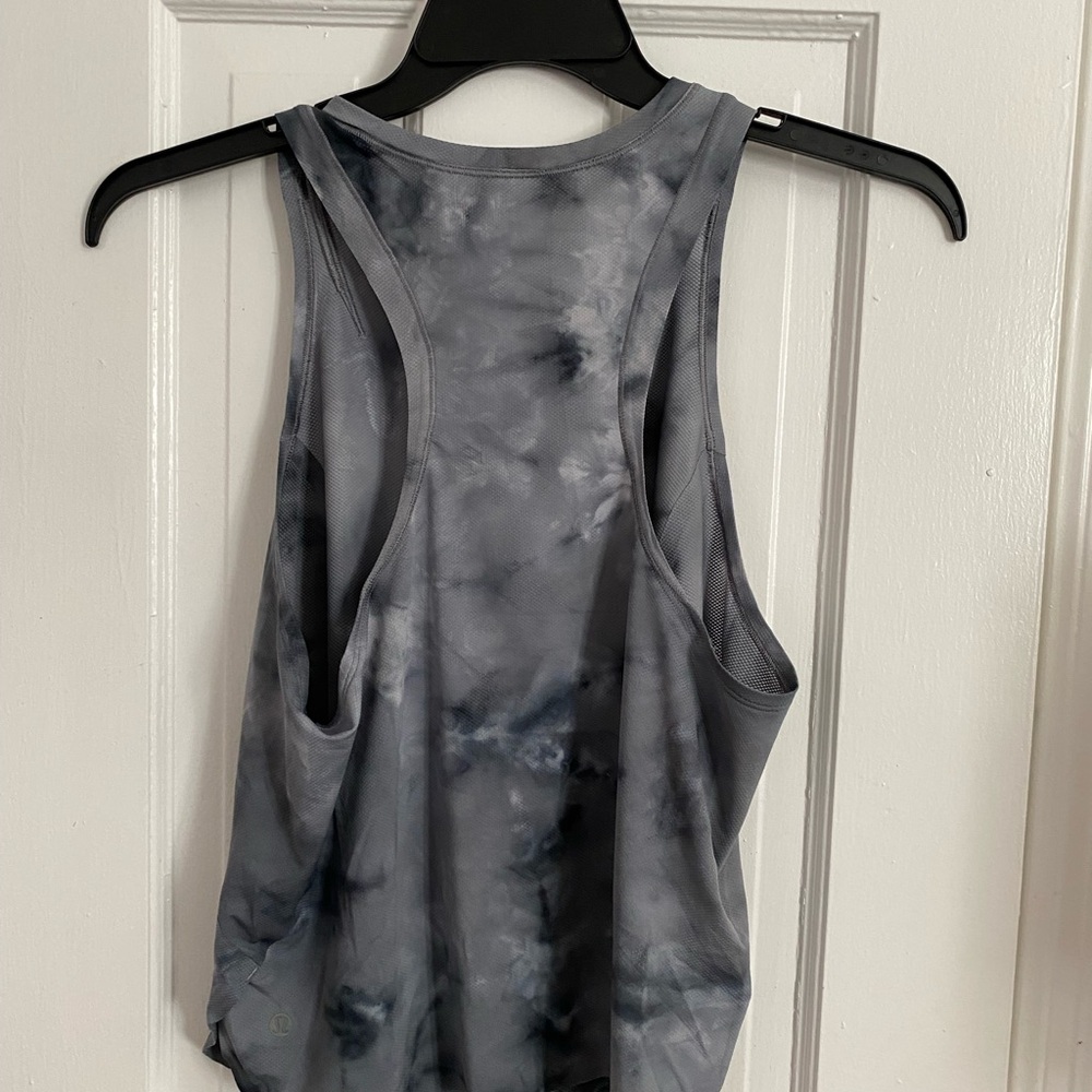 Lululemon Athletica Blue-Gray Tie-Dye Tank Top - Picture 2 of 3